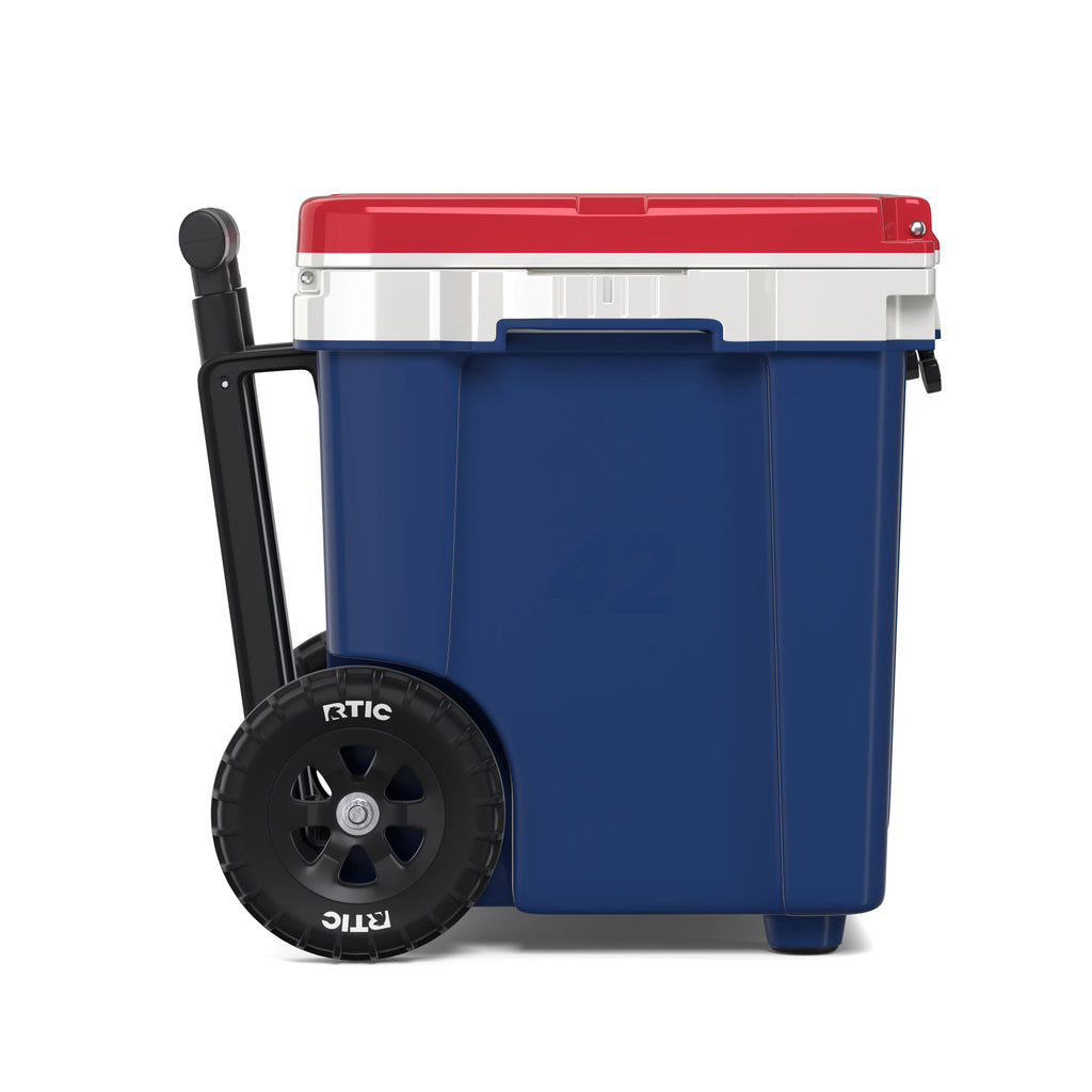 42 QT Ultra-Light Wheeled Cooler